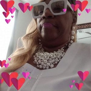 Meet your Posher, Patricia